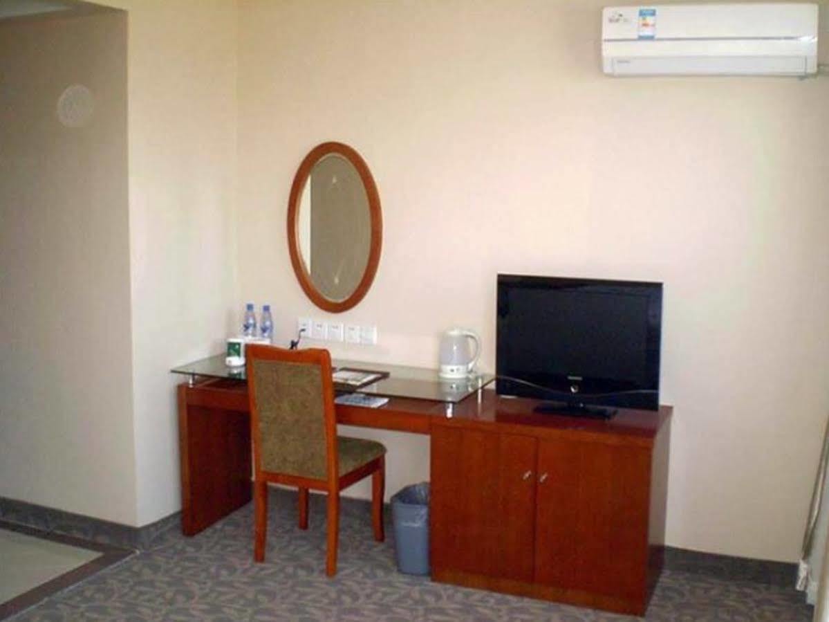 Greentree Inn Jiangsu Wuxi Hubin Business Street Business Hotel Exterior foto