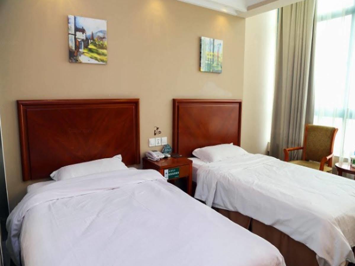 Greentree Inn Jiangsu Wuxi Hubin Business Street Business Hotel Exterior foto