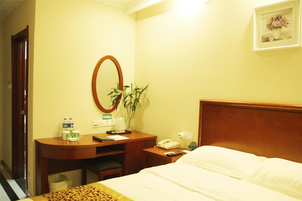 Greentree Inn Jiangsu Wuxi Hubin Business Street Business Hotel Exterior foto